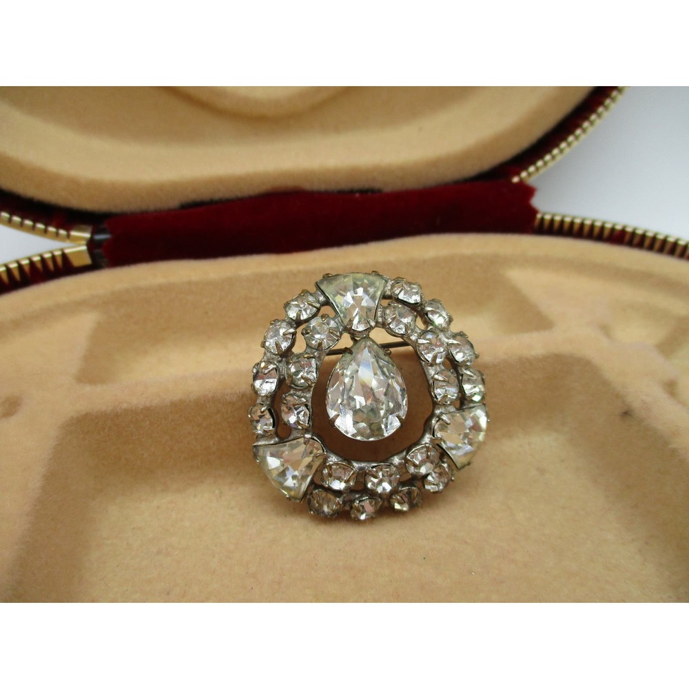 Vintage Mid Century Hollow Rhinestone Dangle Teardrop Brooch